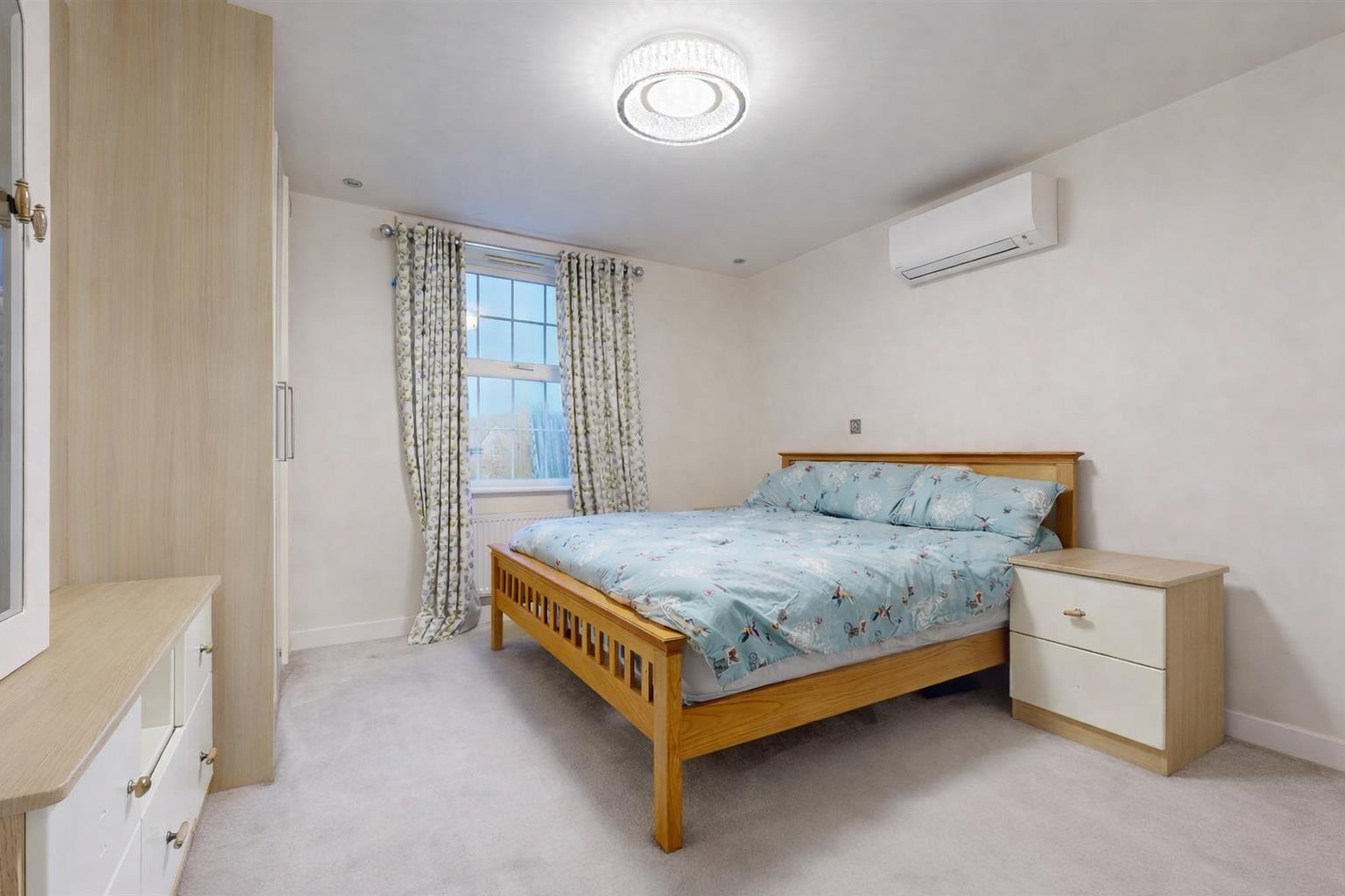 Olympic Crescent, Brooklands, Milton Keynes